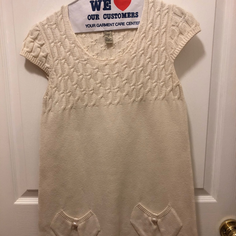 Light cream white knit dress with pockets